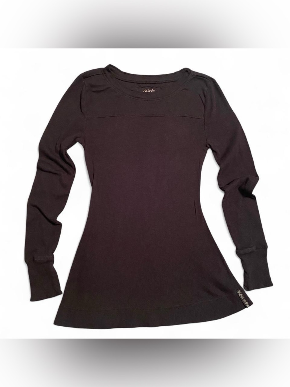 Mudd Women’s Long Sleeve Scoop-Neck Top in Black